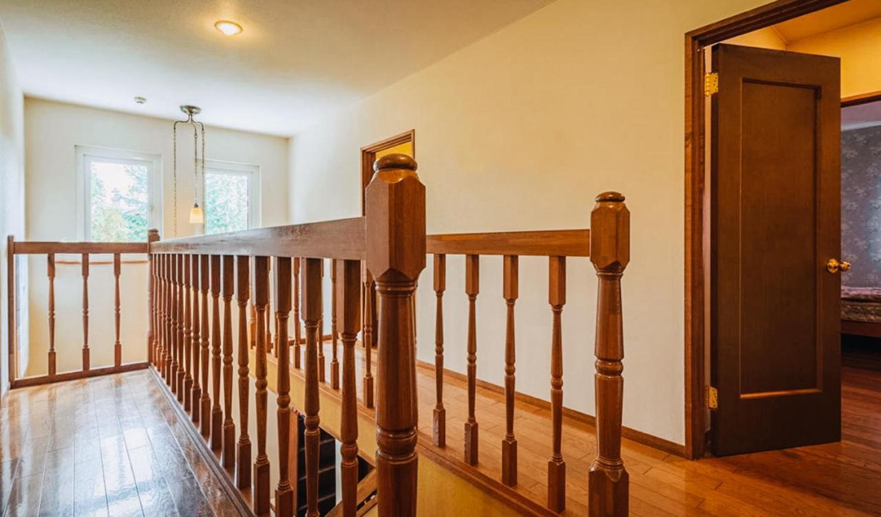 Chalet Banff - 6 Bedroom 6 Bathroom Ski Lodge Нисэко Экстерьер фото